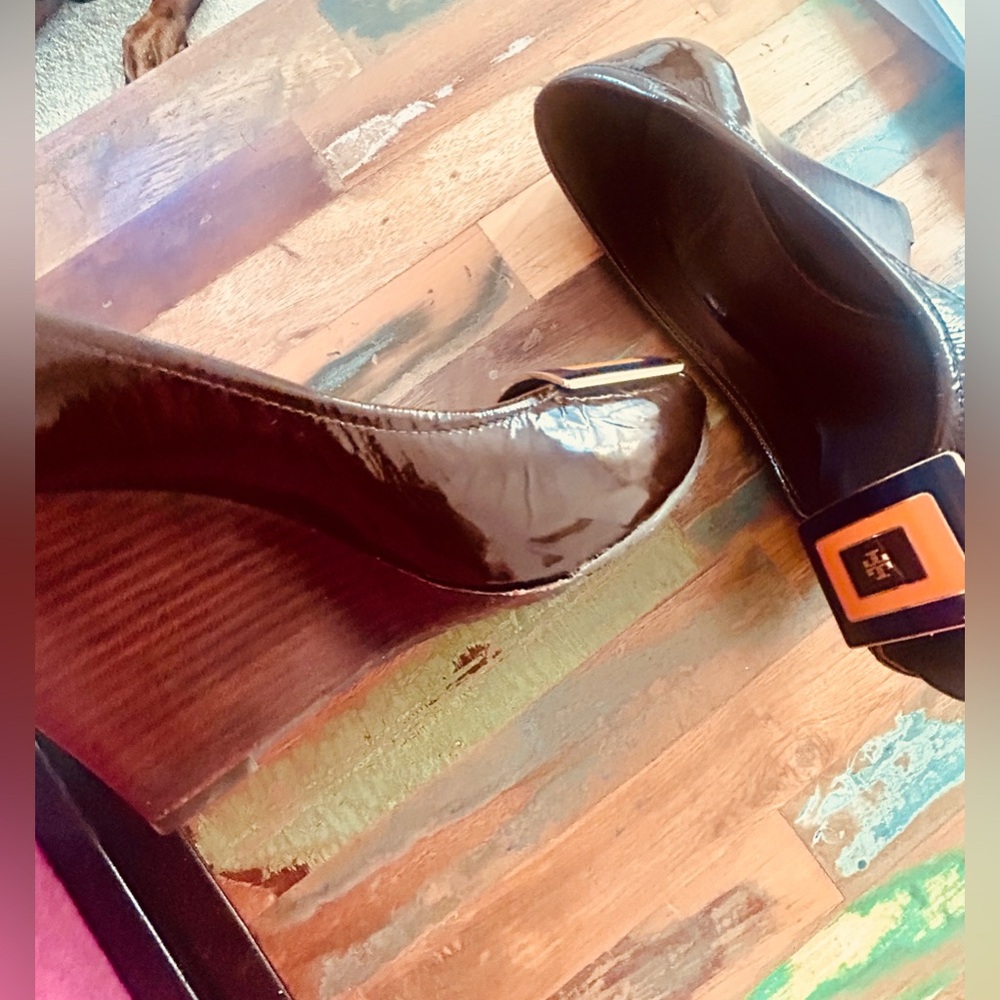 Tory Burch Brown Patent leather Peep-toe wedges. - Picture 11 of 16